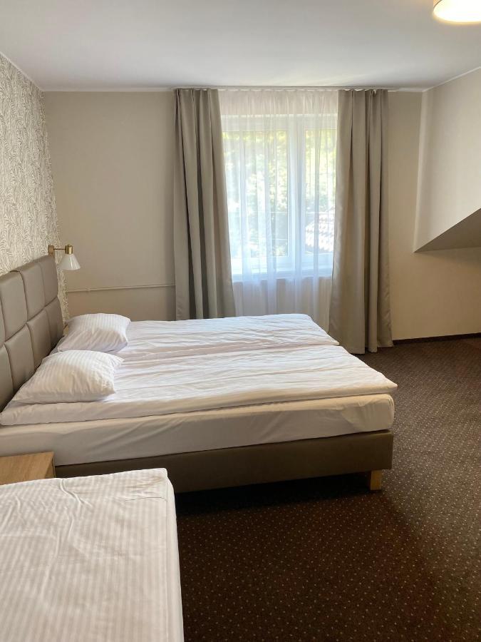 Gracja Bed & Breakfast วอร์ซอ ภายนอก รูปภาพ